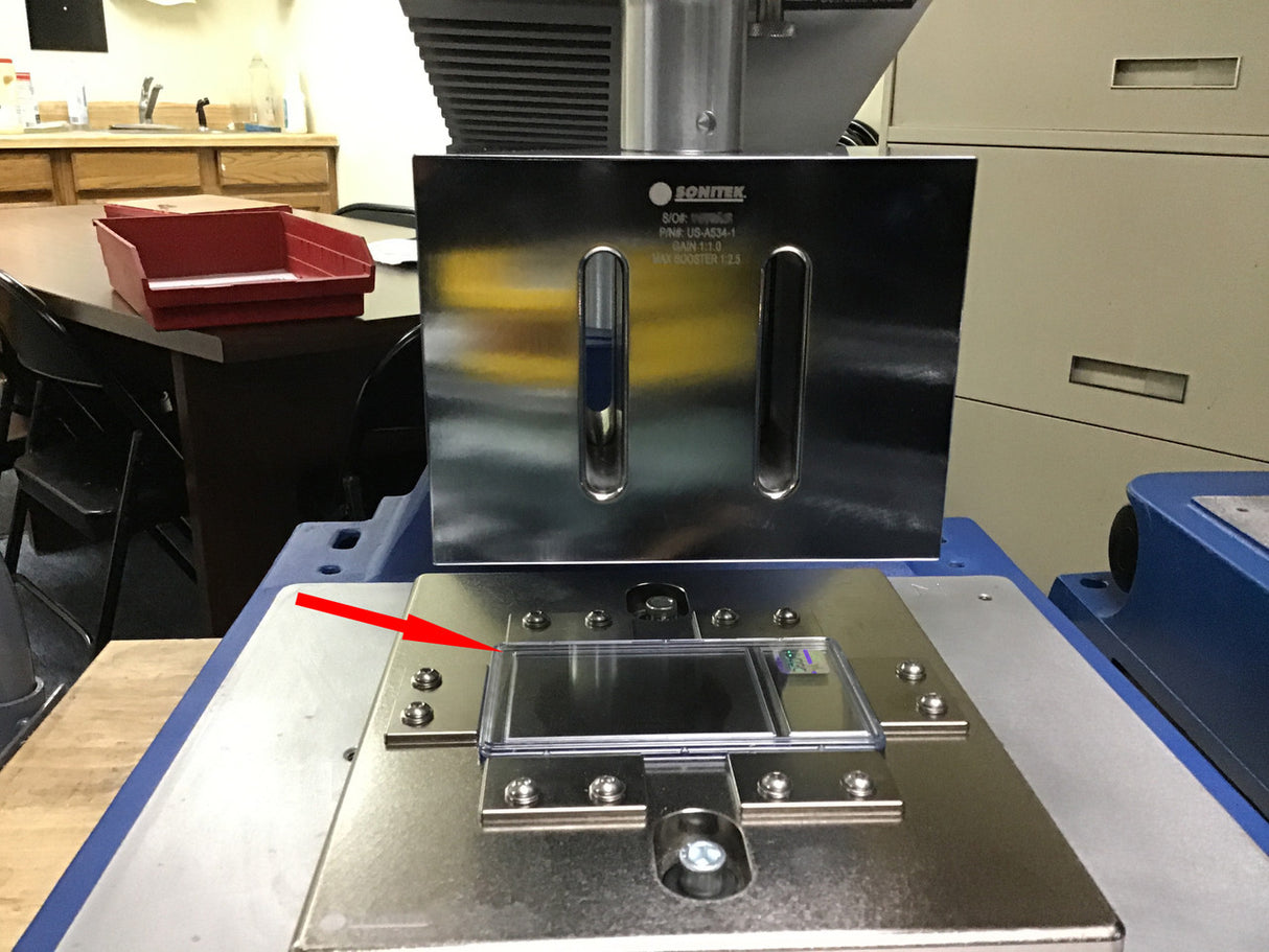 Encapsulación de monedas y tarjetas mediante soldadores ultrasónicos