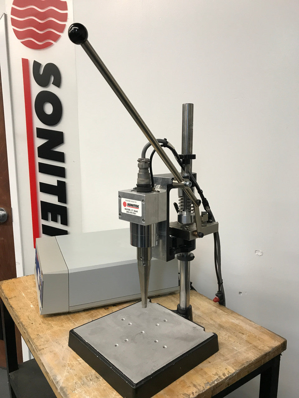 Pelado de cables minerales