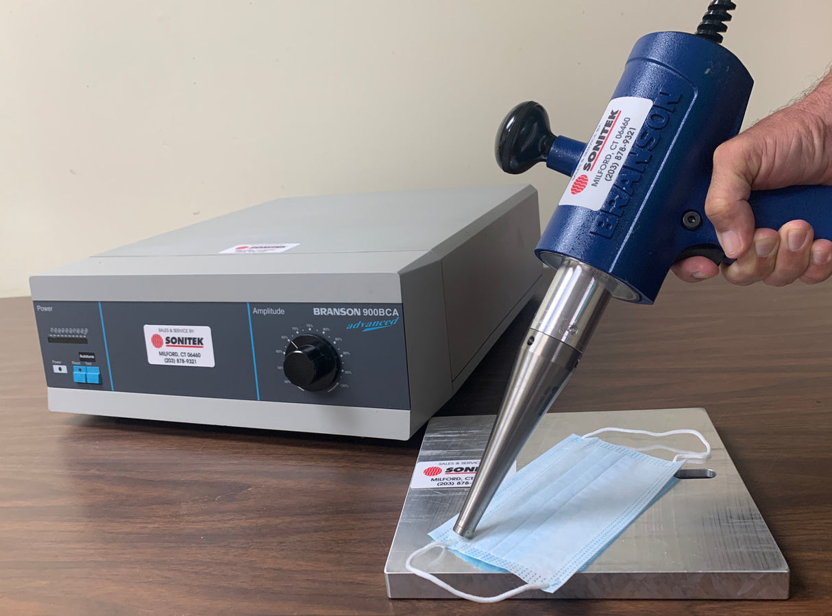 Unión, sellado y corte de materiales de tela no tejida (p. ej., mascarillas quirúrgicas N95 con protectores)