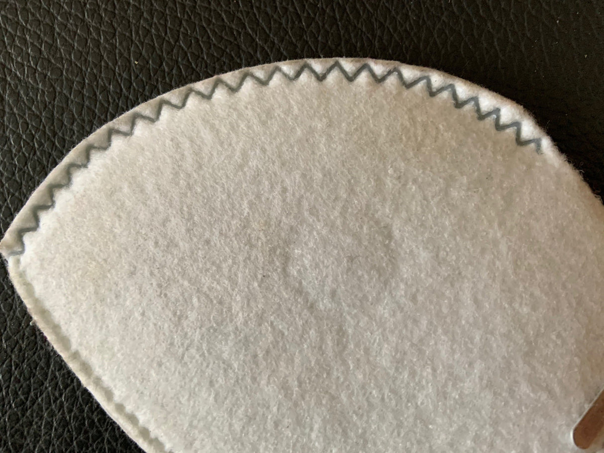 Unión, sellado y corte de materiales de tela no tejida (p. ej., mascarillas quirúrgicas N95 con protectores)